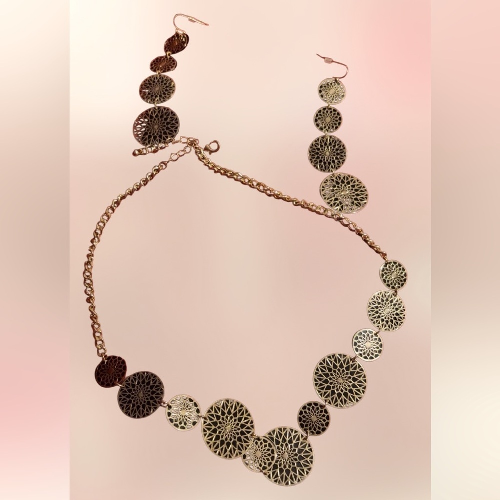 Vintage style Stencilled leaf necklace and drop. Earrings set new